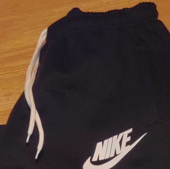 Sweatsuit - Picture 7 of 7